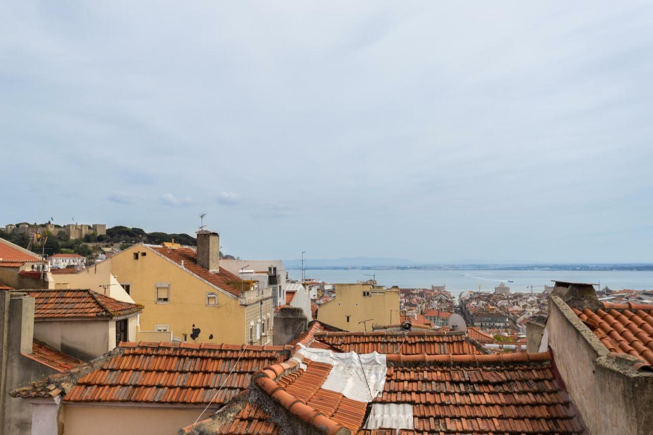 Rossio Penthouse Three-Bedroom Apartment W/ River View And Parking - By Lu Holidays Lisbon Bagian luar foto