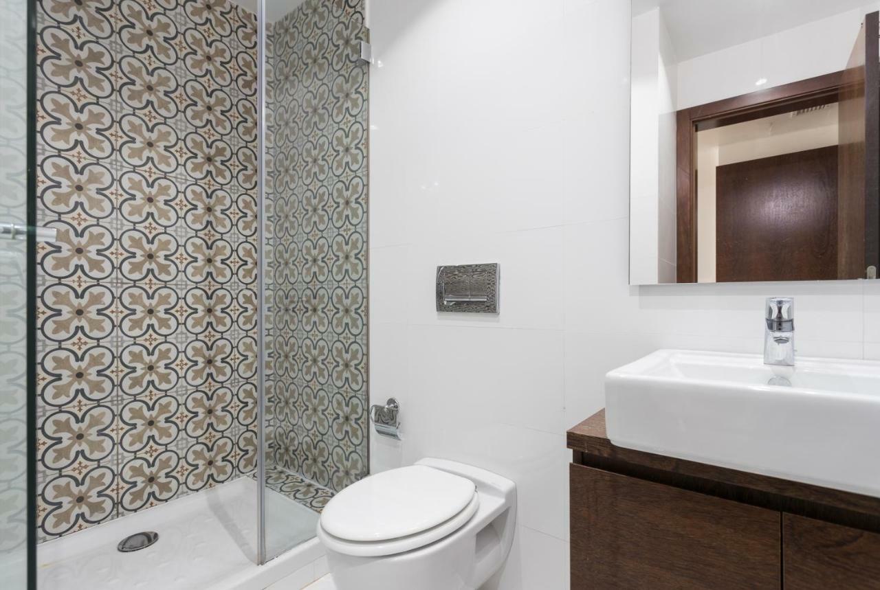 Rossio Penthouse Three-Bedroom Apartment W/ River View And Parking - By Lu Holidays Lisbon Bagian luar foto