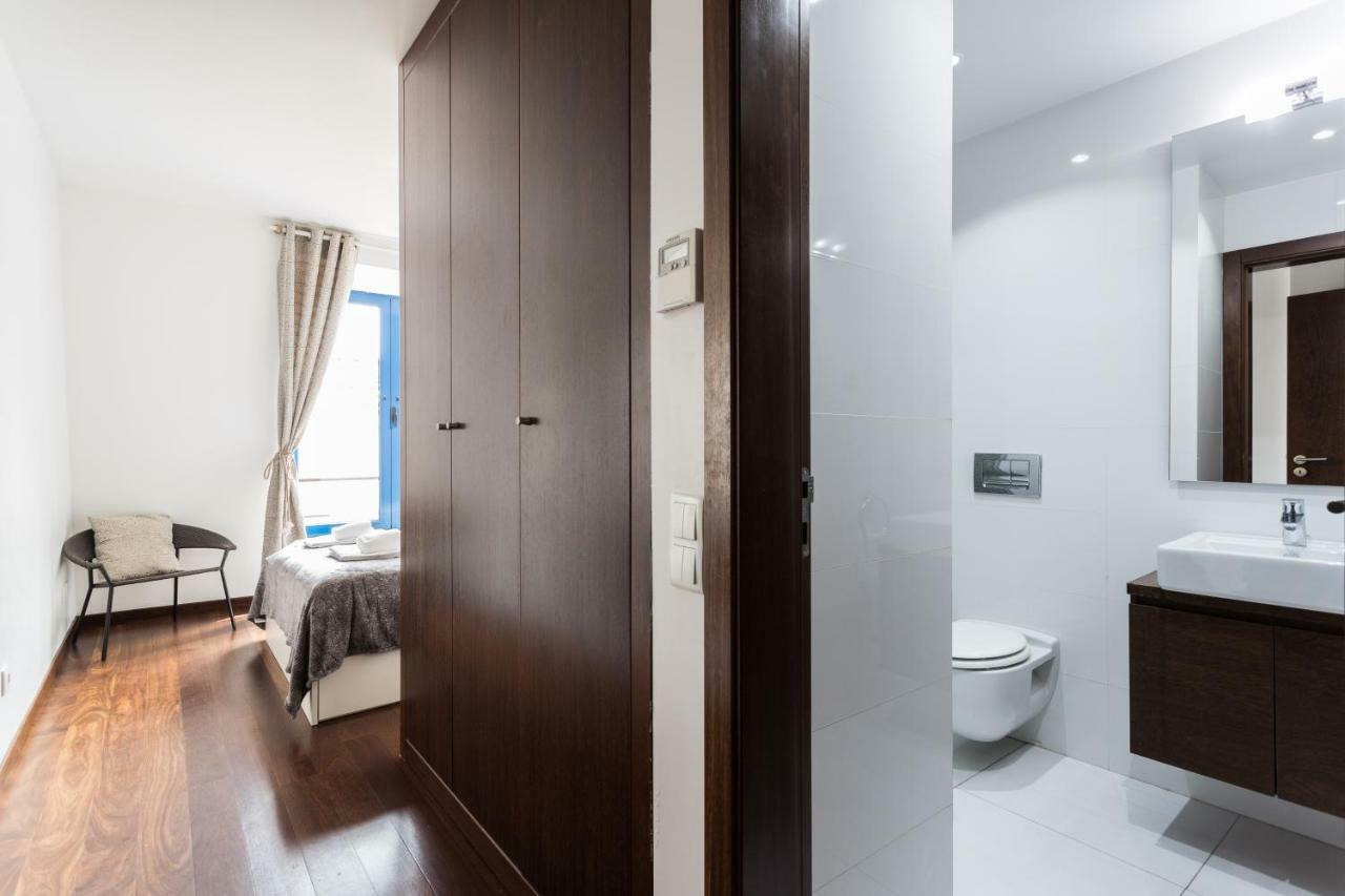 Rossio Penthouse Three-Bedroom Apartment W/ River View And Parking - By Lu Holidays Lisbon Bagian luar foto