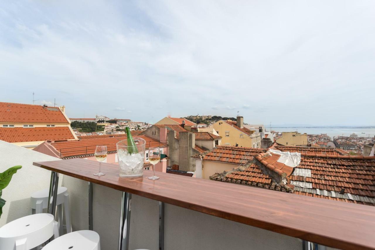 Rossio Penthouse Three-Bedroom Apartment W/ River View And Parking - By Lu Holidays Lisbon Bagian luar foto